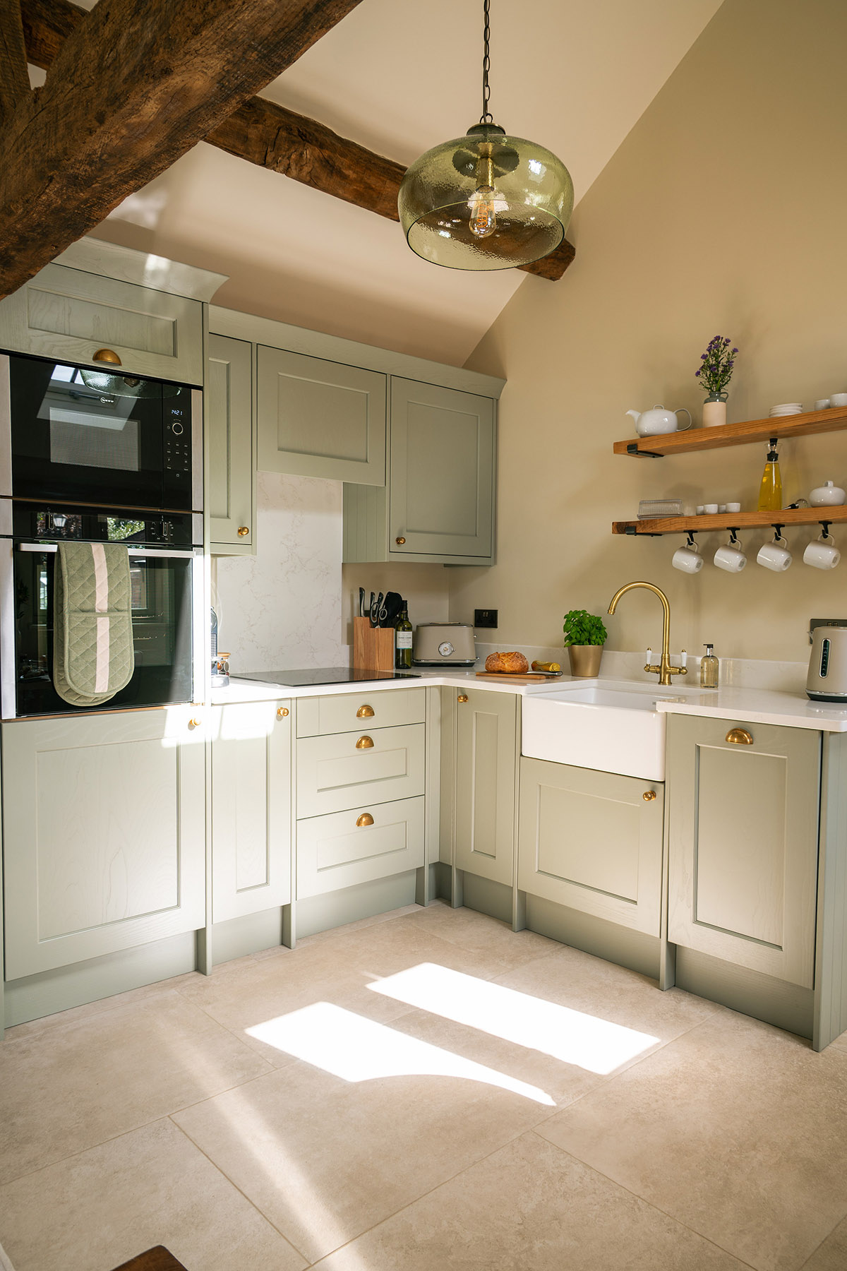 Stableside at Shaws Farm is a beautiful self catering cottage for 2 in the Forest of Dean, Blakeney, Gloucestershire, a working horse stables, accommodation Forest of Dean